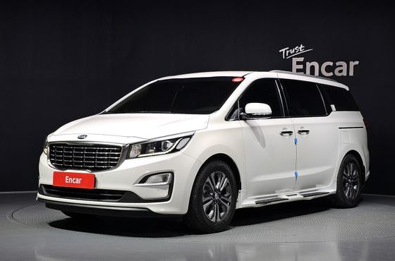 Kia Carnival 11-Seater Prestige — пробег 45 446 км — фото 1 из 5