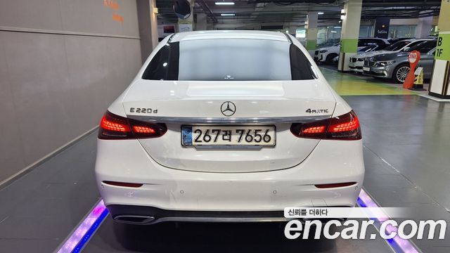 Mercedes-Benz E-Class из Кореи Encar