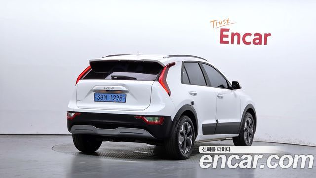 Kia Niro Air — пробег 2 152 км — фото 2 из 5