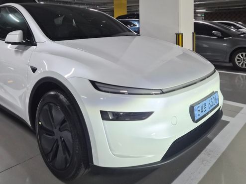 Tesla Model Y RWD — пробег 500 км — фото 2 из 5