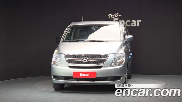 Hyundai Starex 5-Seater VAN CVX Deluxe — пробег 126 608 км — фото 3 из 5