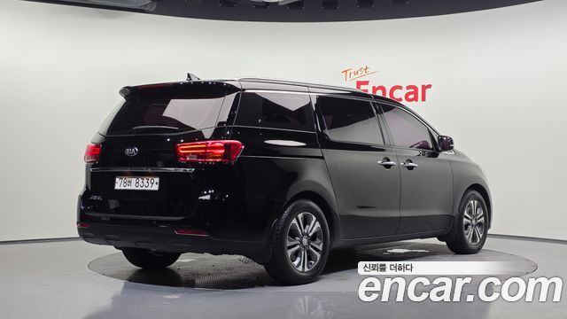 Kia Carnival 11-Seater Prestige — пробег 96 251 км — фото 2 из 5