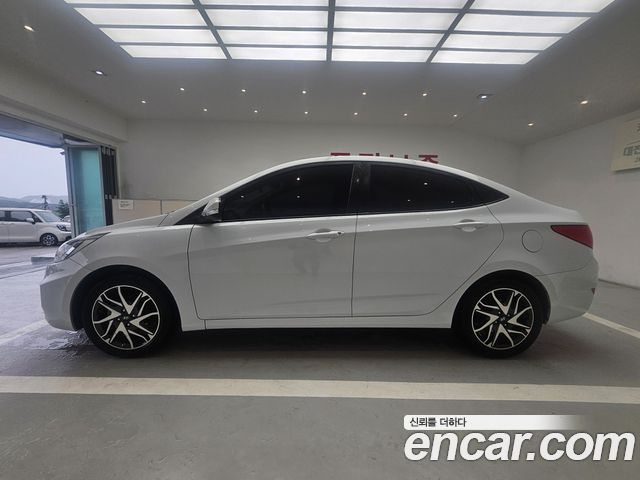 Hyundai Accent 1.4 VVT Smart Special — пробег 97 045 км — фото 3 из 5