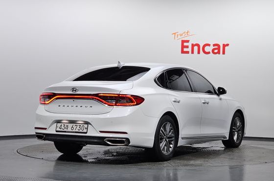 Hyundai Grandeur 2.4 Premium — пробег 125 588 км — фото 2 из 5