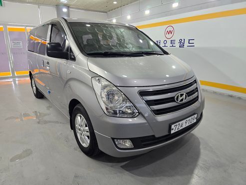 Hyundai Starex 12-Seater Wagon Smart — пробег 45 348 км — фото 3 из 5