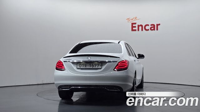 Mercedes-Benz C-Class из Кореи Encar