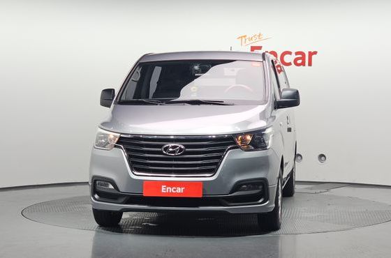 Hyundai Starex Van 5-Seater Smart — пробег 193 969 км — фото 3 из 5
