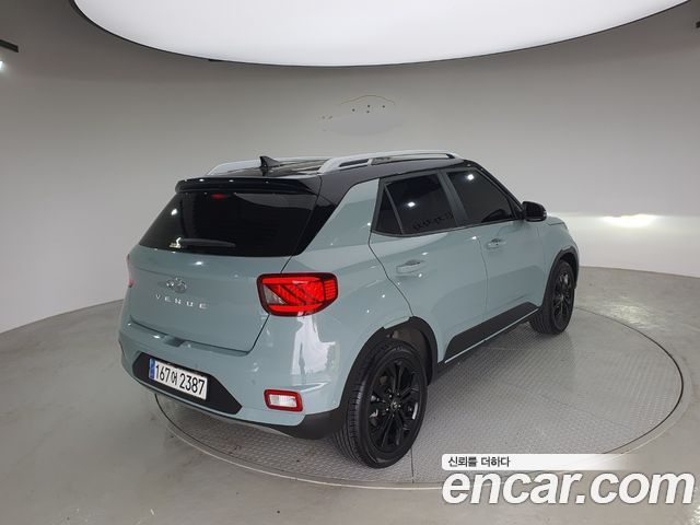 Hyundai Venue 1,6 Premium — пробег 8 770 км — фото 2 из 5