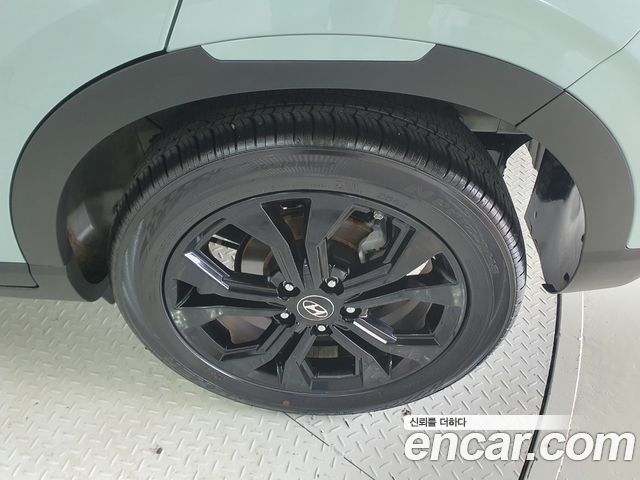 Hyundai Venue 1,6 Premium — пробег 8 770 км — фото 5 из 5
