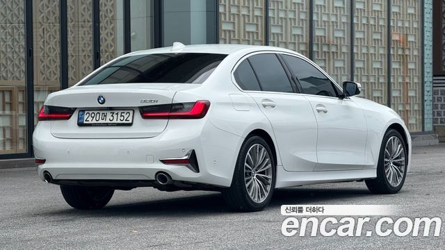 BMW 3-Series 320i Luxury — пробег 41 000 км — фото 2 из 5