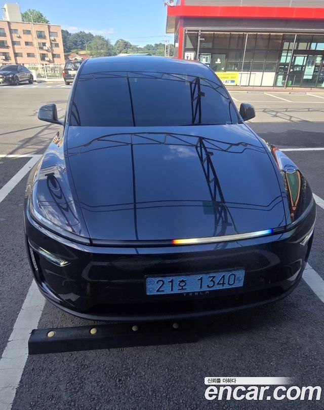 Tesla Model Y Premium RWD — пробег 24 000 км — фото 2 из 5