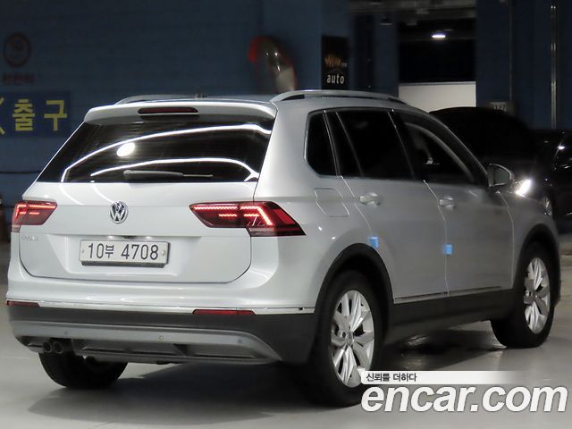 Volkswagen Tiguan 2.0 TDI Premium — пробег 69 068 км — фото 2 из 5