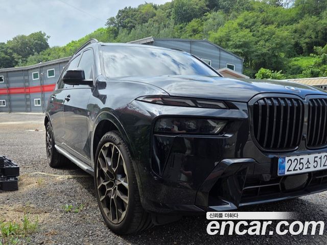 BMW X7 xDrive 40i M Sport 6STR — пробег 29 600 км — фото 4 из 5