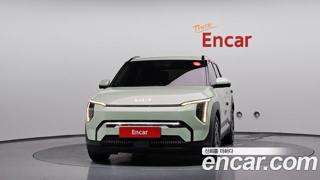 Kia EV3 Long Range 2WD Earth — пробег 38 647 км — фото 3 из 5