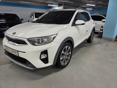 Kia Stonic Diesel 1.6 Trendy — пробег 130 400 км — фото 1 из 5