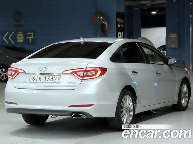Hyundai Sonata 2.0 Smart — пробег 107 864 км — фото 2 из 5