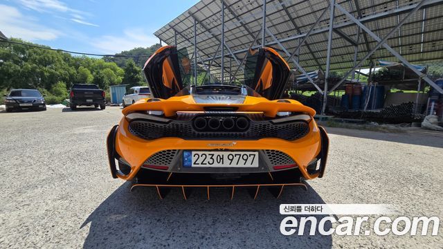 Mclaren 765LT 4.0 Spider — пробег 8 000 км — фото 4 из 5