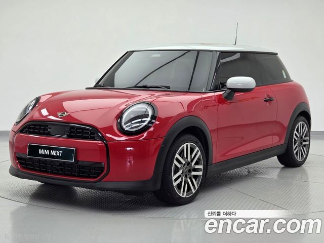 Mini Cooper Classic — пробег 4 243 км — фото 1 из 5