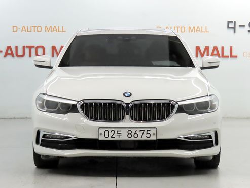 BMW 5-Series 520i Luxury — пробег 99 951 км — фото 2 из 5