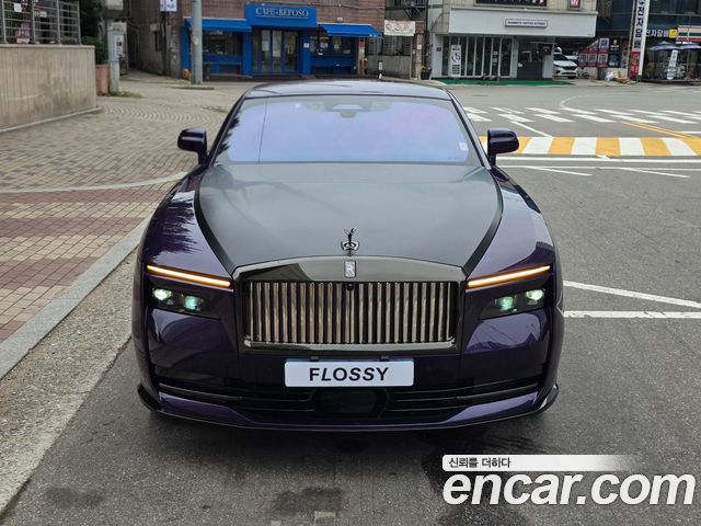 Rolls-Royce Spectre Coupe Black Badge — пробег 10 300 км — фото 3 из 5
