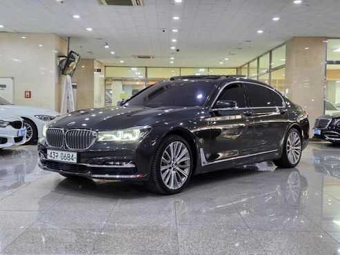 BMW 7-Series 750Li xDrive Prestige — пробег 143 809 км — фото 1 из 5