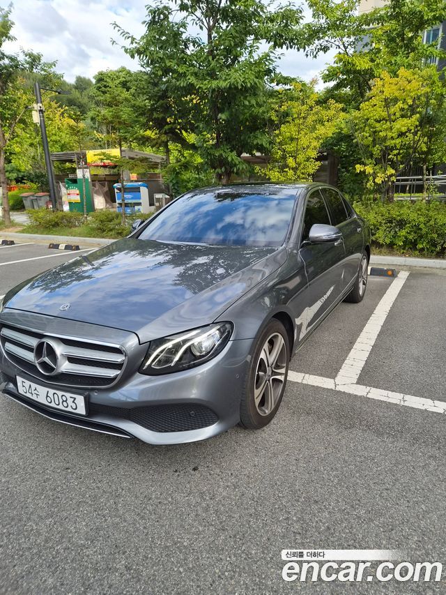 Mercedes-Benz E-Class из Кореи Encar