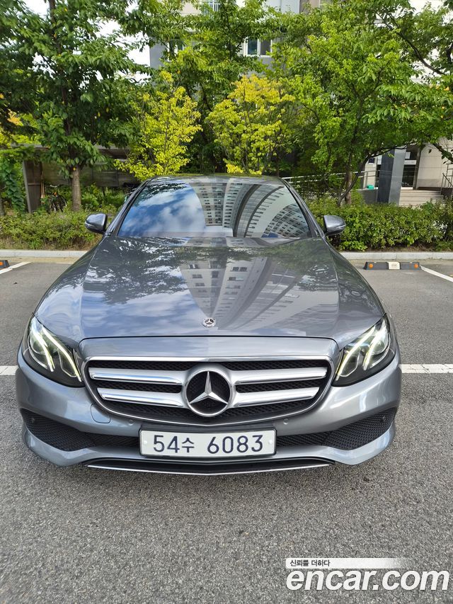 Mercedes-Benz E-Class из Кореи Encar