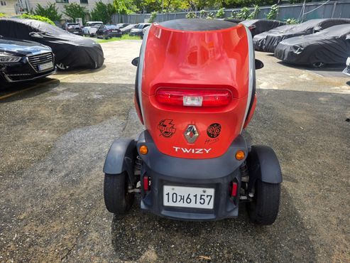 Renault (Samsung) Twizy Intens(2-seater) — пробег 27 618 км — фото 4 из 5