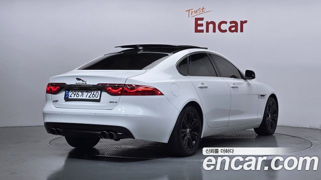 Jaguar XF из Кореи Encar
