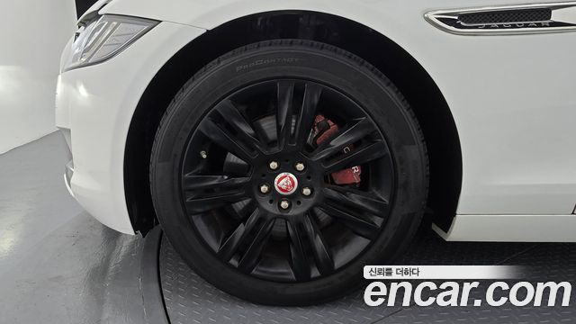 Jaguar XF из Кореи Encar