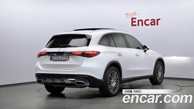 Mercedes-Benz GLC-Class GLC 300 4MATIC Avantgarde — пробег 4 559 км — фото 2 из 5