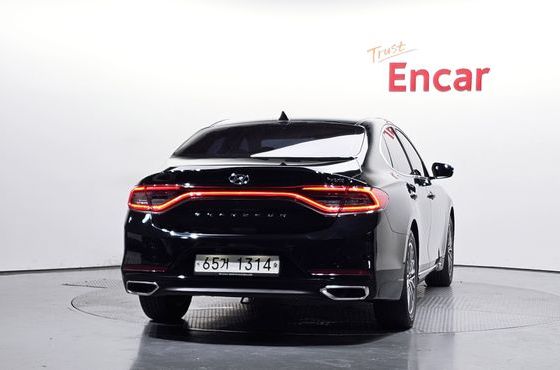 Hyundai Grandeur Premium — пробег 35 105 км — фото 4 из 5