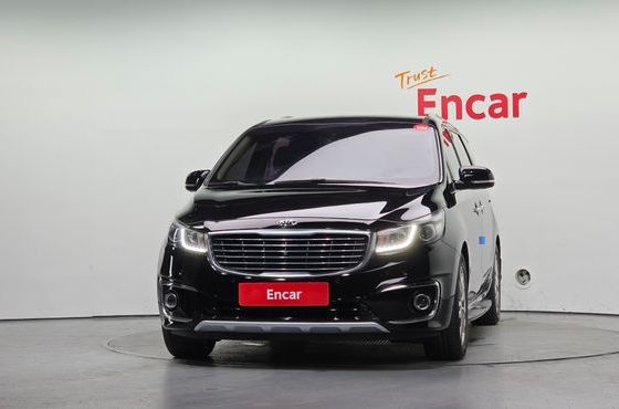 Kia Carnival Gasoline 9-seater Noblesse — пробег 76 743 км — фото 3 из 5