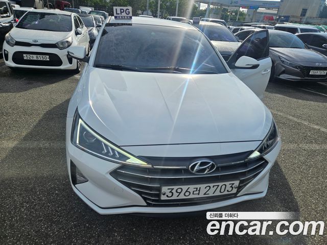 Hyundai AVANTE 1.6 LPi Smart — пробег 107 844 км — фото 1 из 5