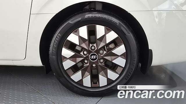Hyundai Staria из Кореи Encar