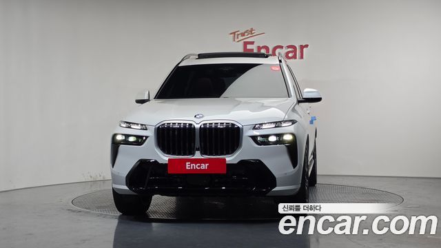 BMW X7 xDrive 40i M Sport 7STR — пробег 8 551 км — фото 3 из 5