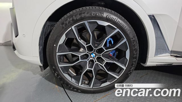 BMW X7 xDrive 40i M Sport 7STR — пробег 8 551 км — фото 5 из 5