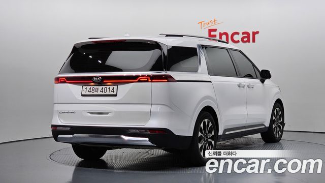 Kia Carnival из Кореи Encar