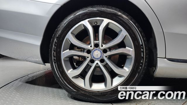 Mercedes-Benz C-Class из Кореи Encar
