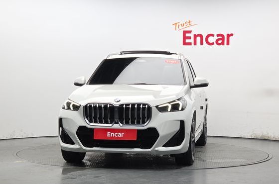BMW X1 xDrive 20i M Sport — пробег 53 719 км — фото 3 из 5