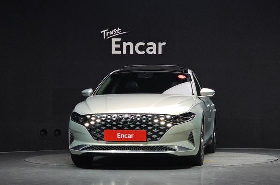 Hyundai Grandeur 2.5 Calligraphy — пробег 90 780 км — фото 3 из 5