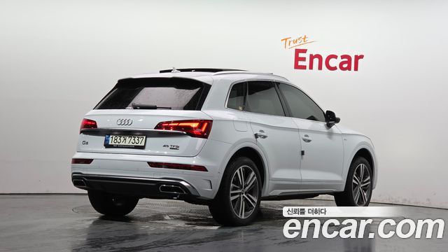 Audi Q5 45 TFSI Quattro Premium — пробег 100 556 км — фото 2 из 5