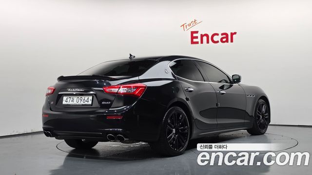 Maserati Ghibli из Кореи Encar