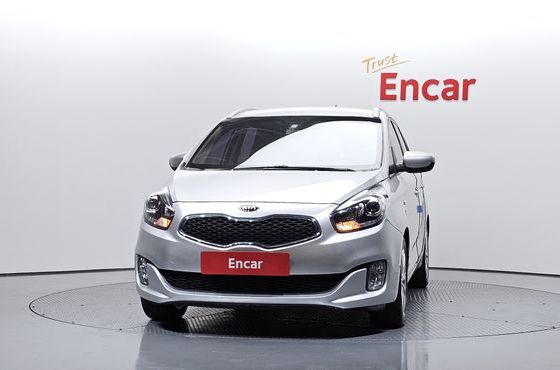 Kia Carens 2.0 LPi Prestige — пробег 105 225 км — фото 3 из 5