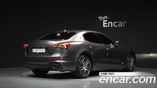 Maserati Ghibli из Кореи Encar