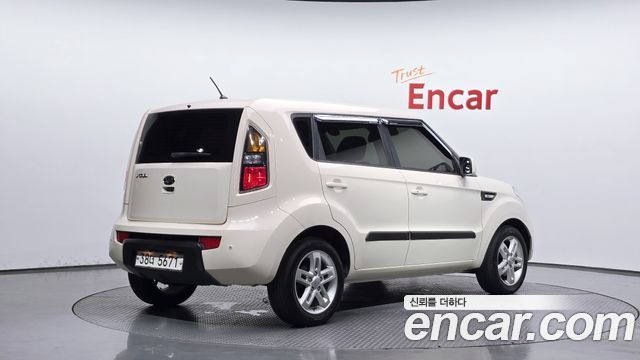 Kia Soul Gasoline 1.6 Smart — пробег 137 441 км — фото 2 из 5