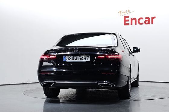 Mercedes-Benz E-Class E350 4MATIC Avantgarde — пробег 86 100 км — фото 4 из 5