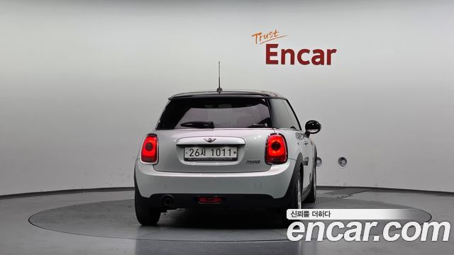 Mini Cooper Standard Third Generation — пробег 126 359 км — фото 4 из 5