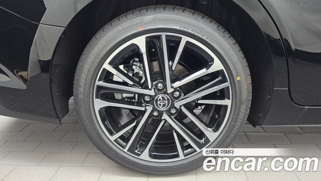 Toyota Camry 2.5 XLE Premium Hybrid — пробег 21 км — фото 5 из 5