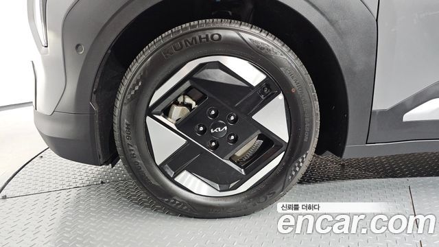 Kia EV3 Long Range 2WD AIr — пробег 14 946 км — фото 5 из 5